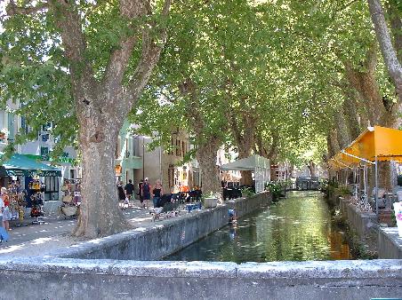 Im Schatten der Platanen von Gouadargues
