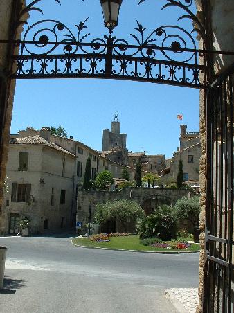 Blick auf die Türme von Uzes