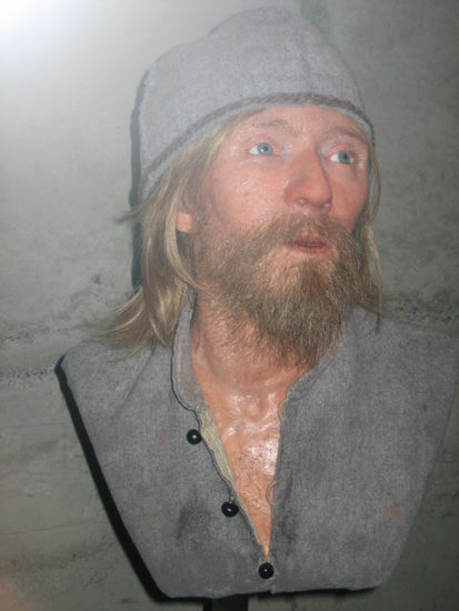 Wachsfigur eines Schiffsbesatzungsmitglieds - rekonstruiert anhand von Knochenfunden