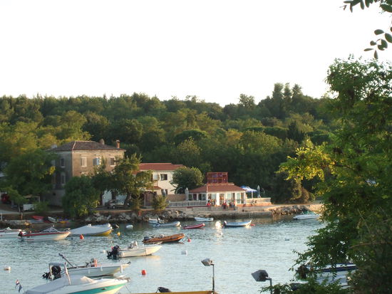 Blick von unserem Stellplatz über die Bucht