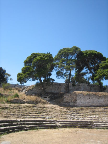 Auf dem Weg zur alten Festung