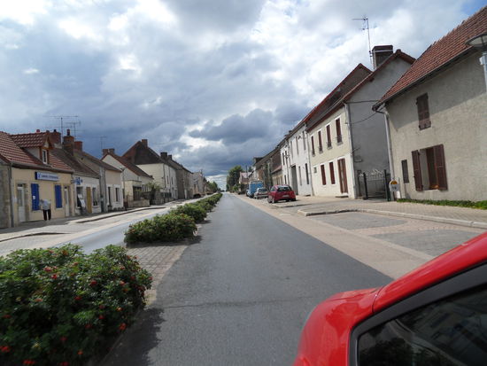 Dicke Regenwolken begleiten uns