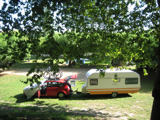  "Camp Municipal Au Jardin" 