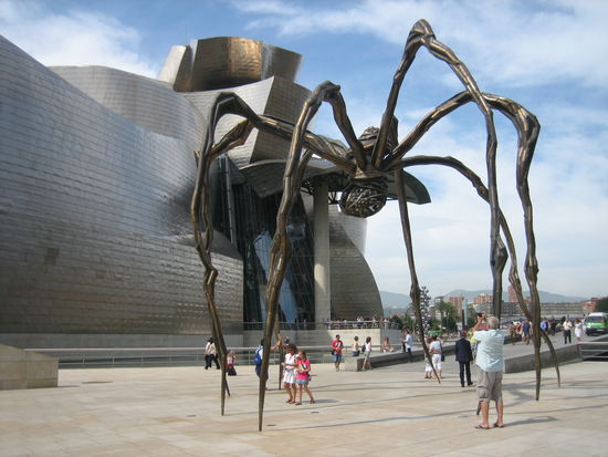 Spinnenskupltur von Louise Bourgeois