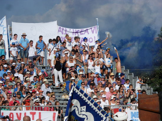 Tribüne einer der Contraden