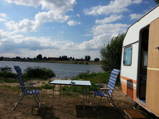 Camping Stover Strand - hinter dem Deich