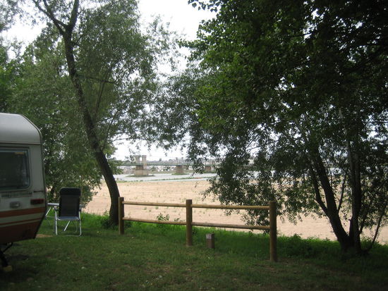 "Camping Le Port de Loire" in Ingrandes
