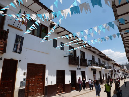 Die Fussgängerzohne mit den vielen Balkonen