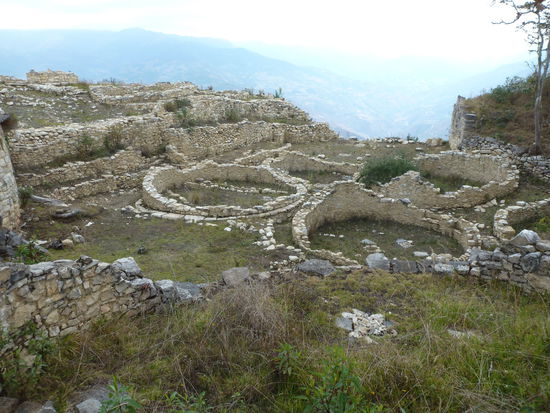 Die überresten der runden Häuser