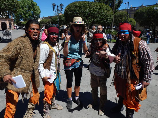 Schon in der Stadt treffe ich einige Rothäuter