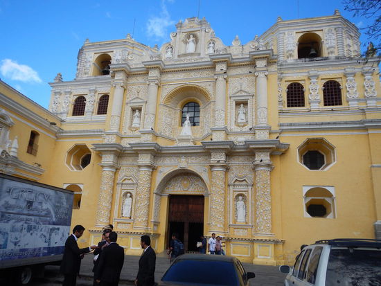 Eine der zahlreichen Kirchen