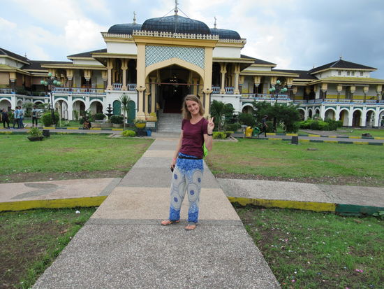 Der Maimun-Palast wurde in den Jahren 1887–1891 erbaut, noch zu Lebzeiten des letzten regierenden Sultans.