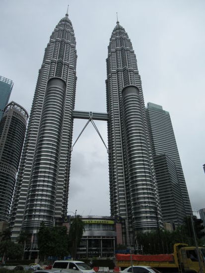 Das Wahrzeichen sowie ein Zeichen des Wohlstandes des Landes, die Petronastower.