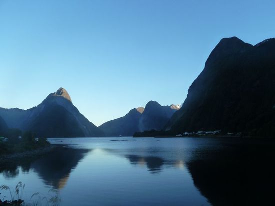 Milford Sound in den Morgenstunden