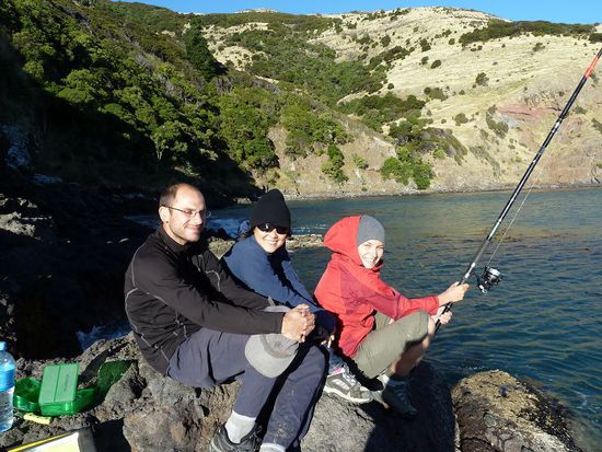 Mit Giom und Ling beim Fischen. Leider hatten wir kein Glueck.