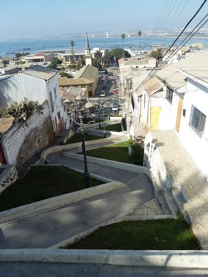 Teilweise erinnert es an Valparaiso, nur nicht so bunt