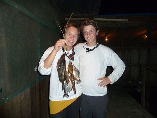 Stolzer Fang, viel ist aber nicht dran an den Piranhas