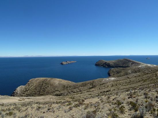Der Titicaca See ist so gross, manchmal sieht man garnicht das andere Ende
