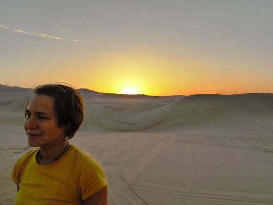 Katey bei den letzten Momenten des Sonnenuntergangs