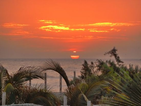 So sehen die Sonnenuntergaenge in Mancora aus