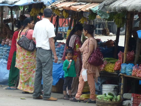 Yippih, hier kriege ich endlich Bananen!