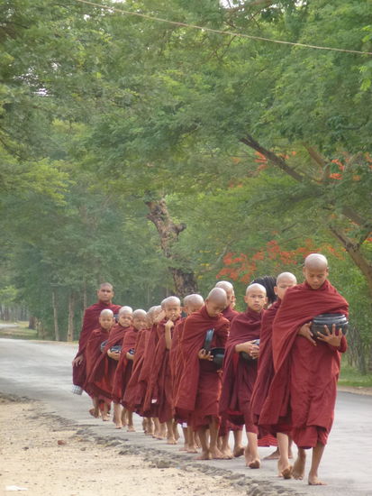 8 Uhr morgens in Old Bagan