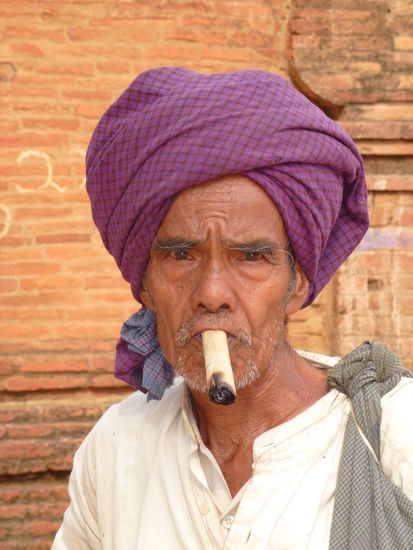Old Man in Old Bagan
