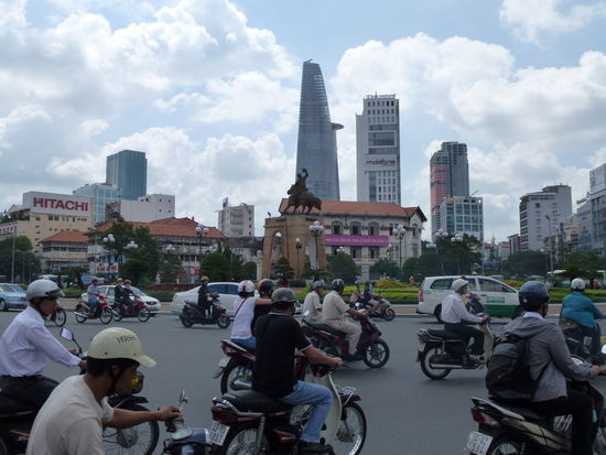 Rund um den Ben Than Markt