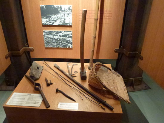 einfachstes Handwerkszeug für die Kriegsgefangenen