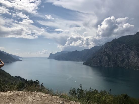 Das ist ein Plateau auf dem Rückweg! Picknickdecke und Leckereien nicht vergessen und genießen!!!