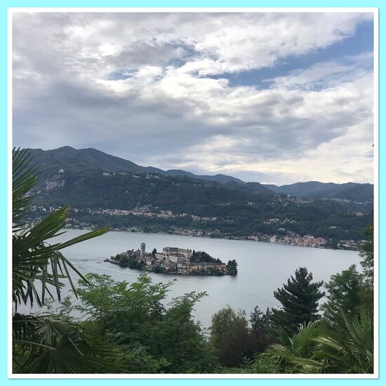 Blick vom heiliger Berg auf die Isola!