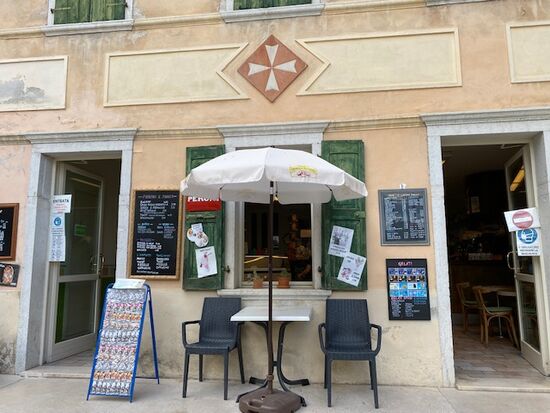Päuschen am Café