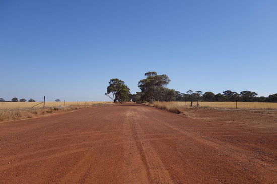 Straße vom nowhere zum nowhere