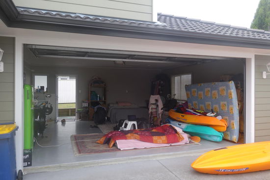 couchsurfing in Auckland