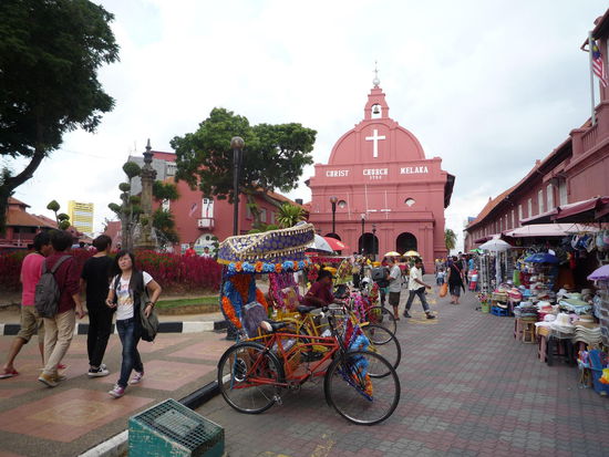 Der "Rote Platz" mit der Christ Church (ja, auch hier waren mal die Holländer...)
