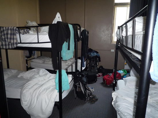 Eines der fünf Hostels, in dem ich während meiner verzweifelten Suche nach einem geeigneten Schlafplatz logierte. Nur dass Ihr nicht denkt, ich lebe hier in Saus und Braus...