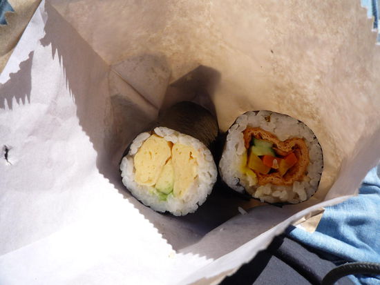 ...immer mit 'ner Sushitüte in der Hand