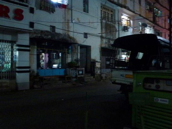 Wieder einmal in Yangon