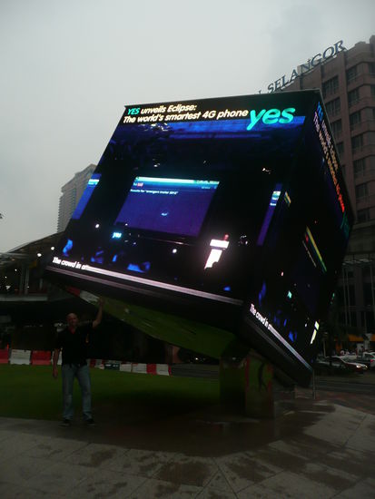 Man sieht es leider nicht so gut, aber der Würfel steht nur so schräg weil Christian mal wieder ein bisschen trainieren musste 