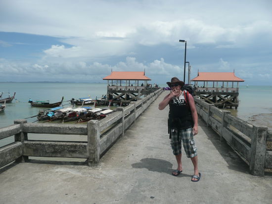 Angekommen....auf gehts nach Krabi Town...aber erstmal ein Taxi finden