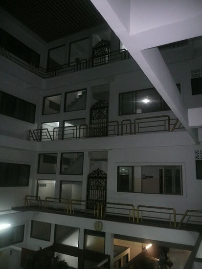 Der Ausblick aus unserem Hotelfenster....in den Innenhof