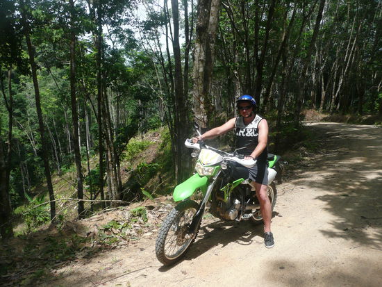 Da war der Weg noch gut befahrbar und wir guter Dinge