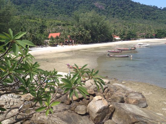 Ein Teil der wunderschönen Bucht Tong Nai Pan Yai's