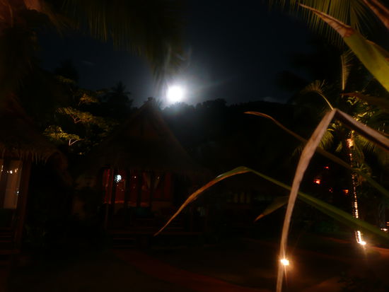 Vollmond über unserem Bungalow