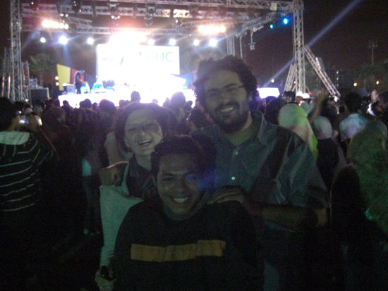 Wiederveinigung auf dem GUC-Campus: Ali (vorne), Moussa und ich 