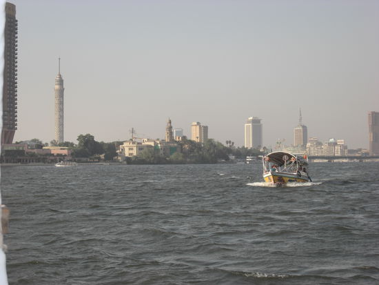 Kairo von einer Felukka auf dem Nil aus