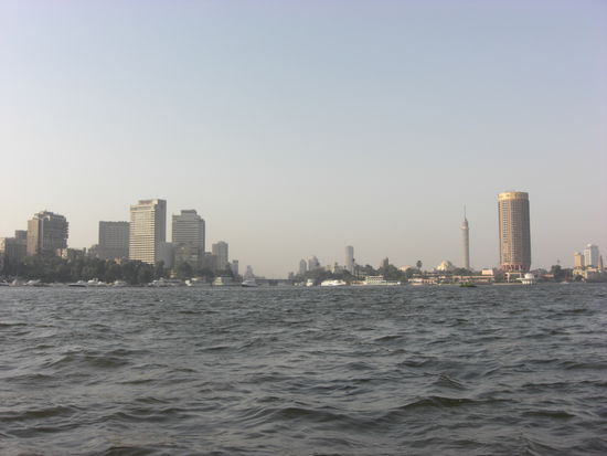 links liegt Dokki, rechts Zamalek