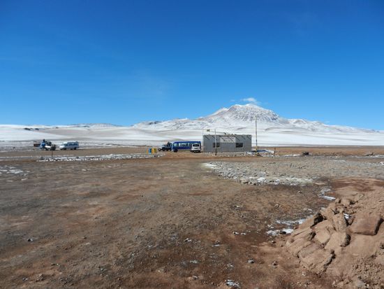 Grenzposten Bolivien-Chile auf über 4.000 m und nach nächtlichem Schneefall