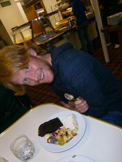 ... und dann auch noch Nachtisch... Puhh kurz vor dem Platzen. 