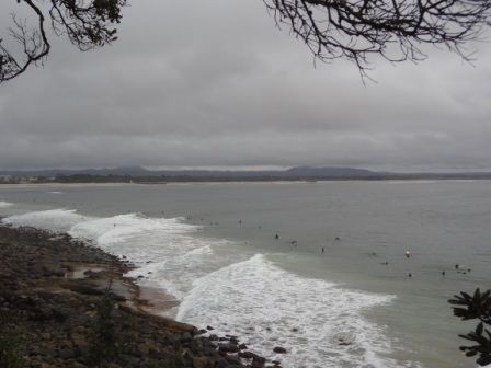 ... wie dieses. Und das geht nach rechts einfach so weiter und hört auch erst am Strand ganz hinten auf.